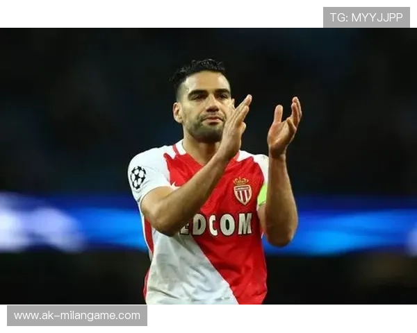 埃因霍温购入年轻急插手