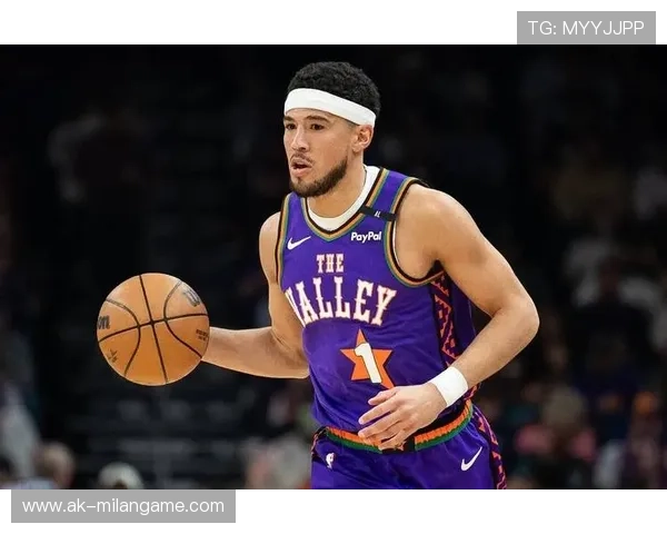 太阳三分如雨，布克复出状态神勇